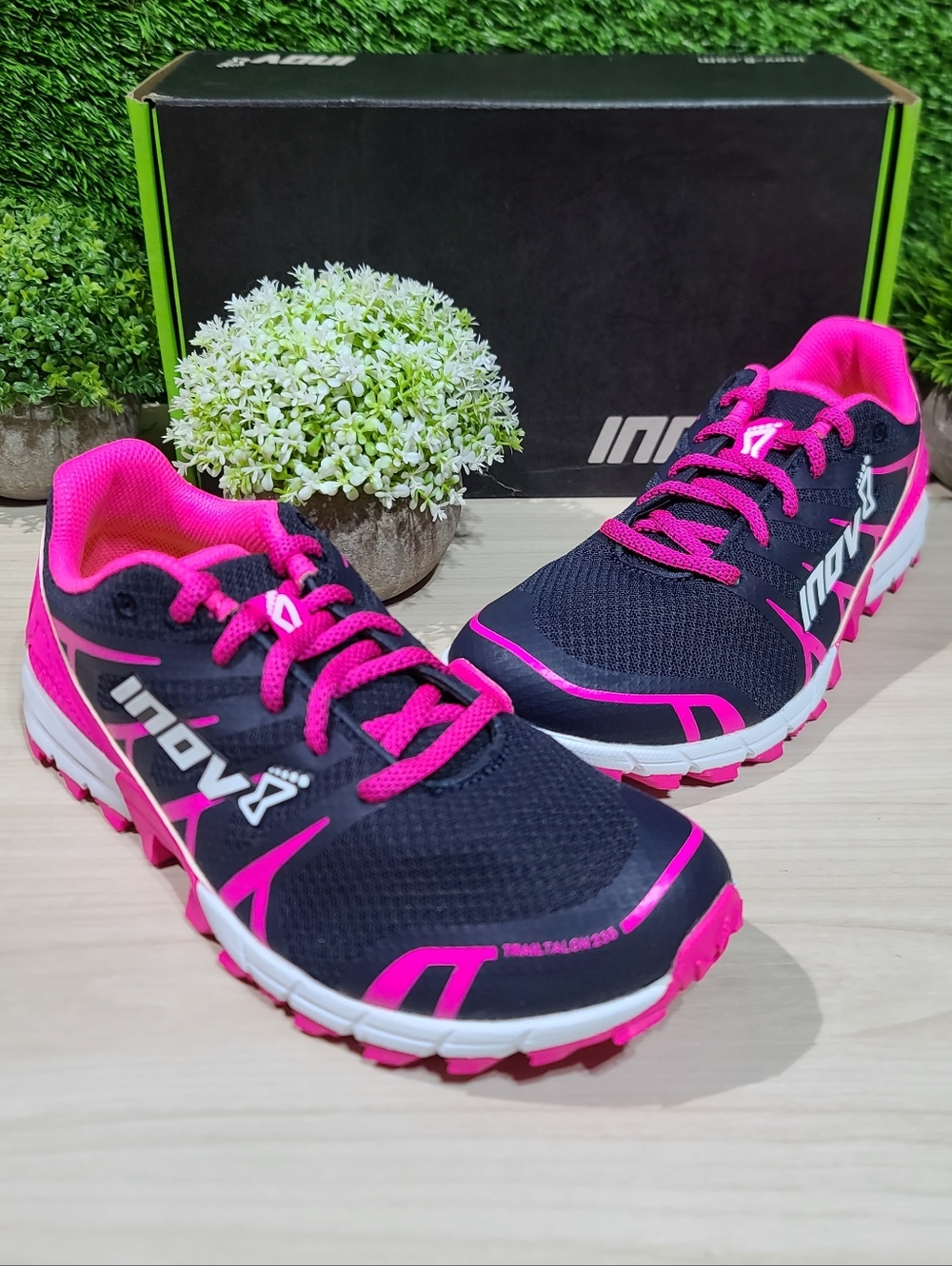 Inov-8 Trailtalon 235 Running Shoes - Navy/Pink US Women's 7.5 NEW - Picture 2 of 9